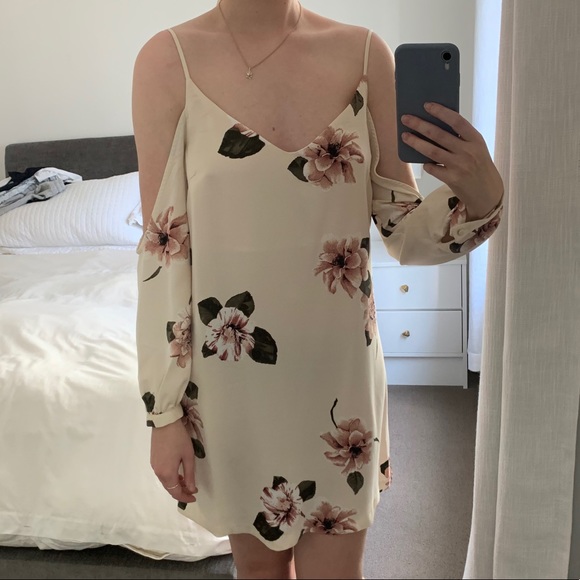 Dynamite Floral Off The Shoulder Dress - Picture 4 of 5